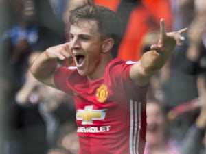 Man United youngster to join Preston