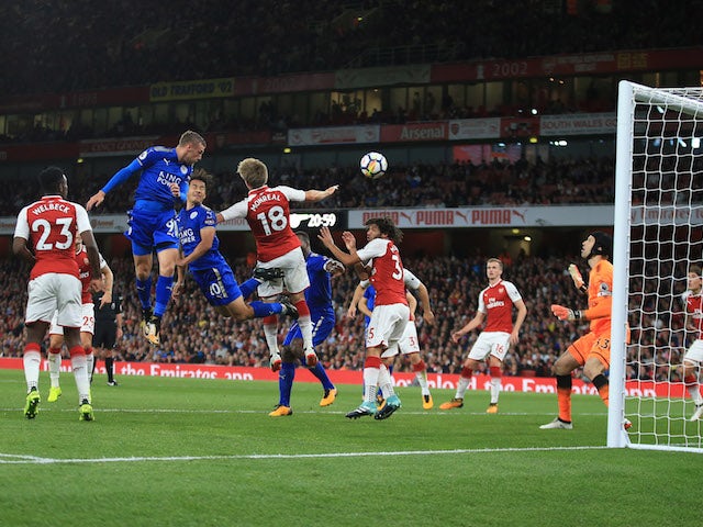 Jamie Vardy scores his side's second during the Premier League game between Arsenal and Leicester City on August 11, 2017
