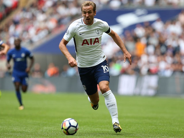 Harry Kane in action during the Premier League game between Tottenham Hotspur and Chelsea on August 20, 2017