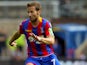 Yohan Cabaye in action during the Premier League game between Crystal Palace and Swansea City on August 26, 2017