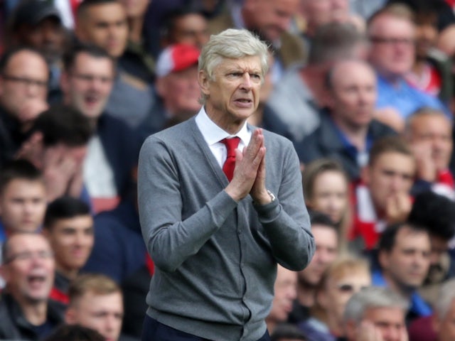 Wenger 'has to win Europa to keep job'