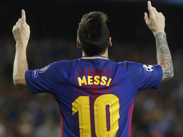 Lionel Messi signs new Barcelona deal