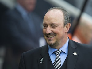 Benitez not distracted by takeover talks