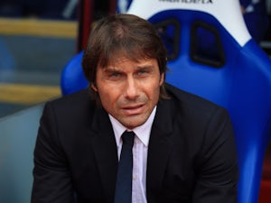 Conte includes Chelsea youngsters in training