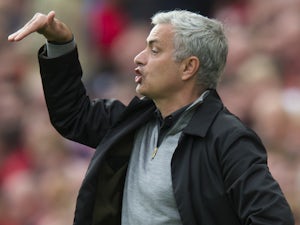 Mourinho hails Man United defensive play