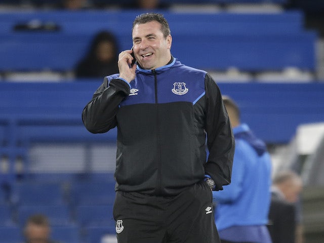 Merson: 'Everton, give Unsworth a chance'