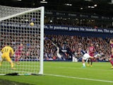 Salomon Rondon heads over the crossbar during the Premier League game between West Bromwich Albion and Manchester City on October 28, 2017