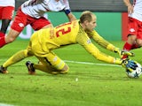 Peter Gulacsi in action for RB Leipzig in September 2017