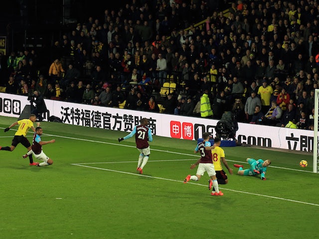 Richarlison scores the second during the Premier League game between Watford and West Ham United on November 19, 2017