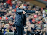 Antonio Conte gives instructions during the Premier League game between Liverpool and Chelsea on November 25, 2017