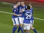 Gylfi Sigurdsson celebrates with teammates after scoring during the Premier League game between Southampton and Everton on November 26, 2017
