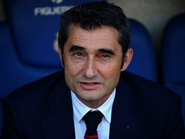Valverde eager to keep rivals at a distance