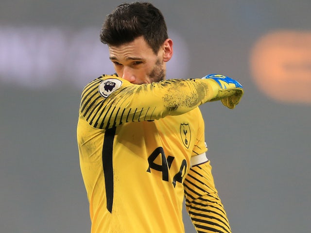 A downbeat Hugo Lloris during the Premier League game between Manchester City and Tottenham Hotspur on December 16, 2017