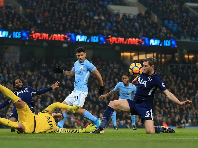Jan Vertonghen blocks a cross during the Premier League game between Manchester City and Tottenham Hotspur on December 16, 2017
