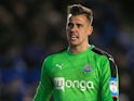 Newcastle United goalkeeper Karl Darlow in action during his side's Championship clash with Brighton on February 28, 2017