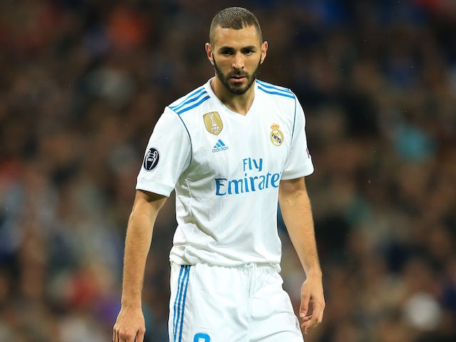 Zidane urges fans to stop booing Benzema