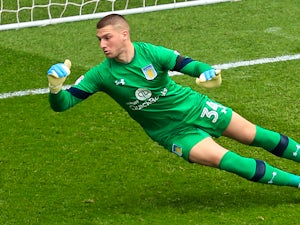 West Ham 'want Johnstone to replace Hart'