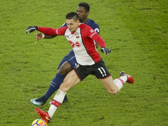 Dusan Tadic in action during the Premier League game between Southampton and Tottenham Hotspur on January 21, 2018