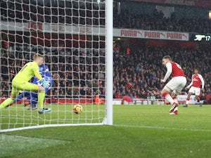 Ramsey nets hat-trick in Everton rout