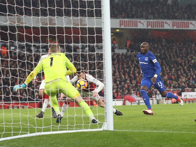Laurent Koscielny scores the second during the Premier League game between Arsenal and Everton on February 3, 2018
