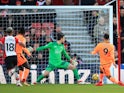 Roberto Firmino scores the opener during the Premier League game between Southampton and Liverpool on February 11, 2018