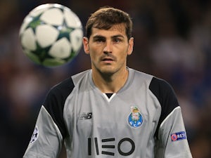 Iker Casillas pens new Porto deal
