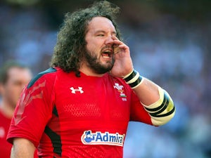 Adam Jones to retire from rugby