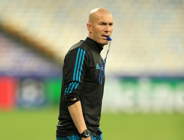 Real Madrid players pay Zidane tribute