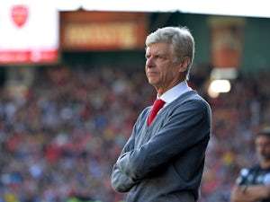 Which players featured in Wenger's final Arsenal team?