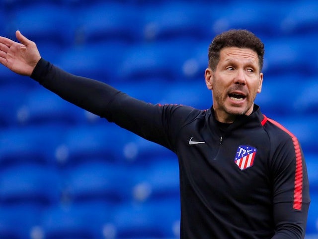 Atletico Madrid manager Diego Simeone directs his team in training ahead of the 2018 Europa League final