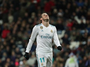 Bale 'calls off wedding amid family turmoil'