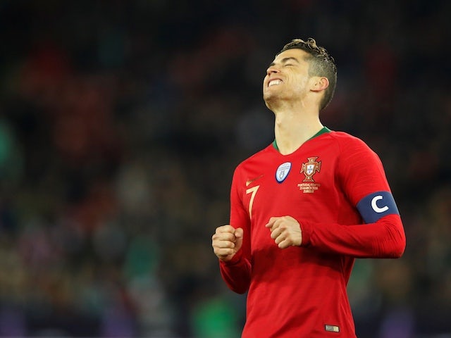 Video: Ronaldo pleads with Iran fans to let him sleep