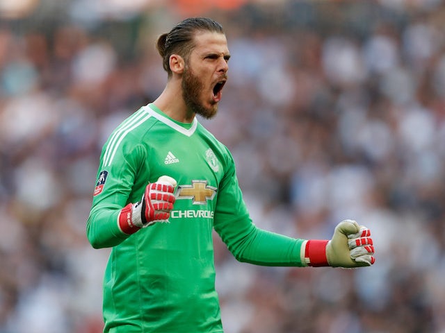 De Gea close to agreeing new United contract