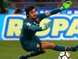 Mattia Perin in action for Genoa on April 18, 2018