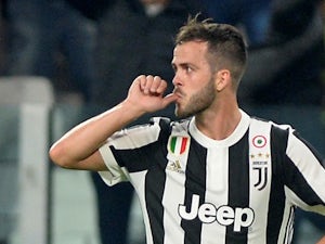 Juventus 'open to selling Miralem Pjanic'