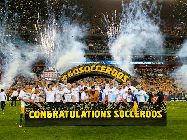 Australia celebrate qualifying for the 2018 World Cup