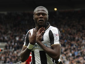 Mbemba leaves Newcastle to join Porto