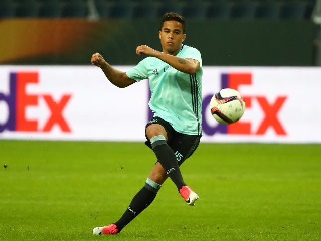 Justin Kluivert joins Roma from Ajax