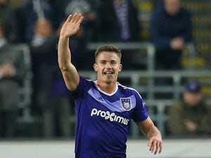 Dendoncker 'turns down Palace, Wolves'