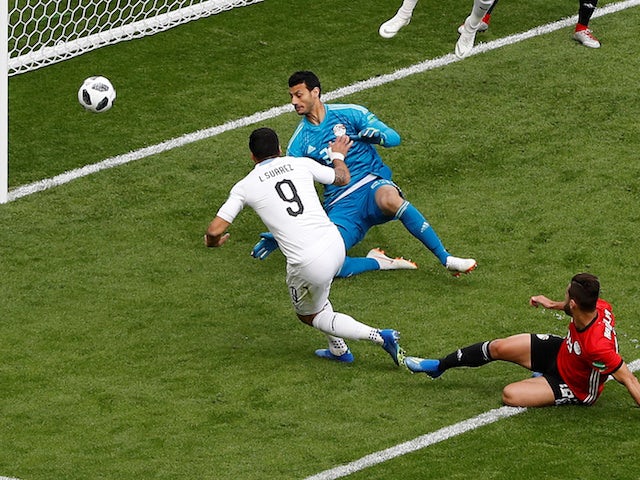 Luis Suarez misses a chance during the World Cup game between Egypt and Uruguay on June 15, 2018