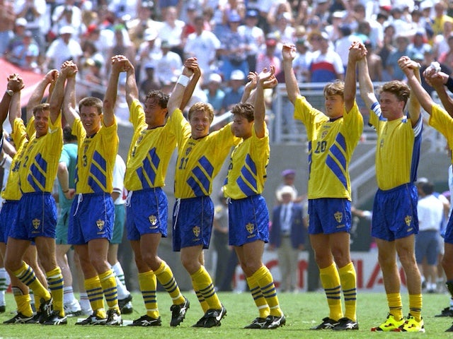 Sweden's players celebrate after the third-placed playoff at the 1994 World Cup