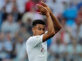 England's Jesse Lingard applauds their fans as he walks off the pitch after being substituted in the match against Panama on June 24, 2018