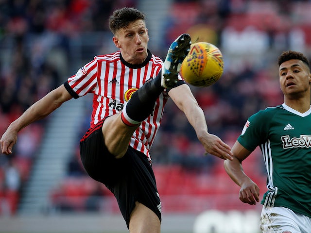 Rotherham sign Billy Jones