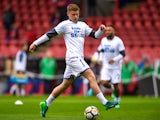 Harvey Barnes warms up for Leicester City on April 28, 2018