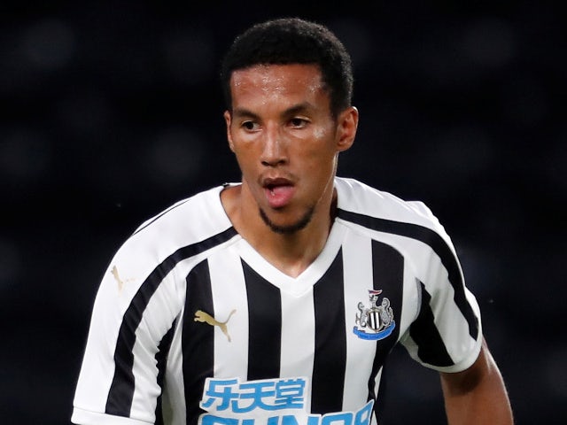 Newcastle without Isaac Hayden for Man Utd visit