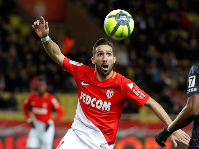 Wolves 'closing in on £5m Moutinho deal'