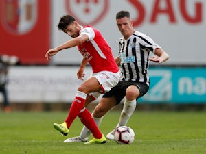 Newcastle to assess Clark after defender suffers injury on international duty