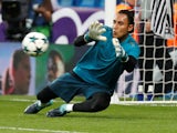 Keylor Navas warms up for Real Madrid on September 13, 2017