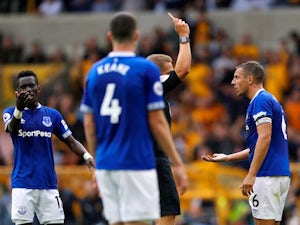 Report: Everton won't appeal Jagielka red