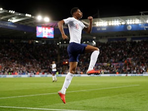 England return to winning ways
